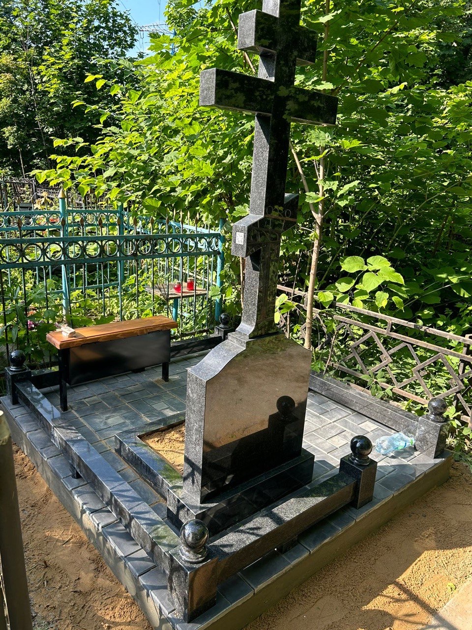 Мемориальные комплексы — работа от unknown