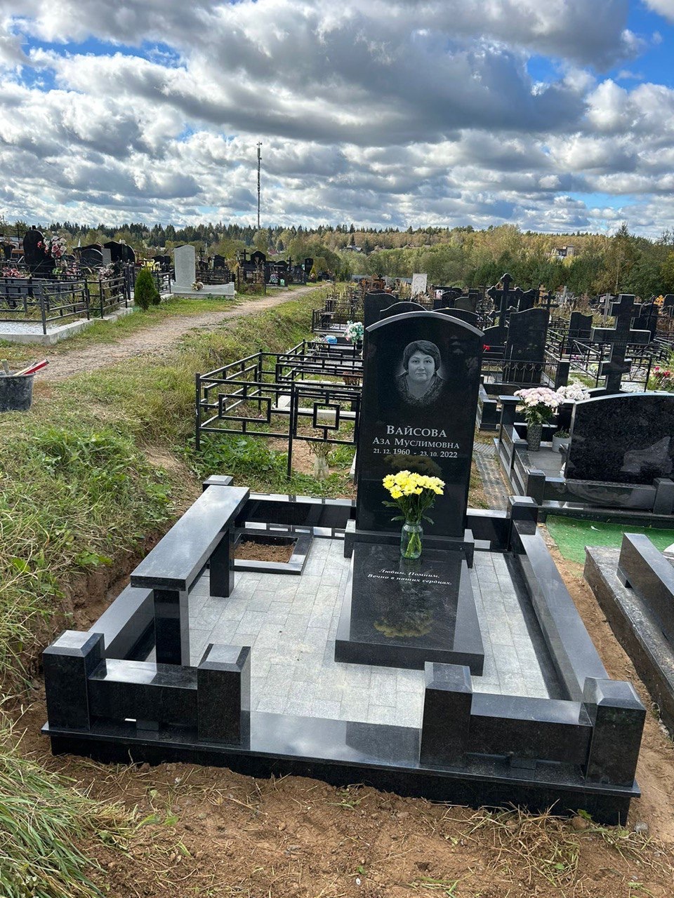 Мемориальные комплексы — работа от unknown