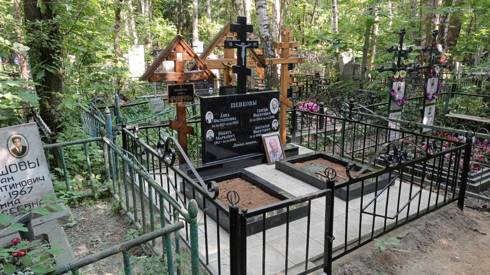 Мемориальные комплексы — работа от 17.06.2023