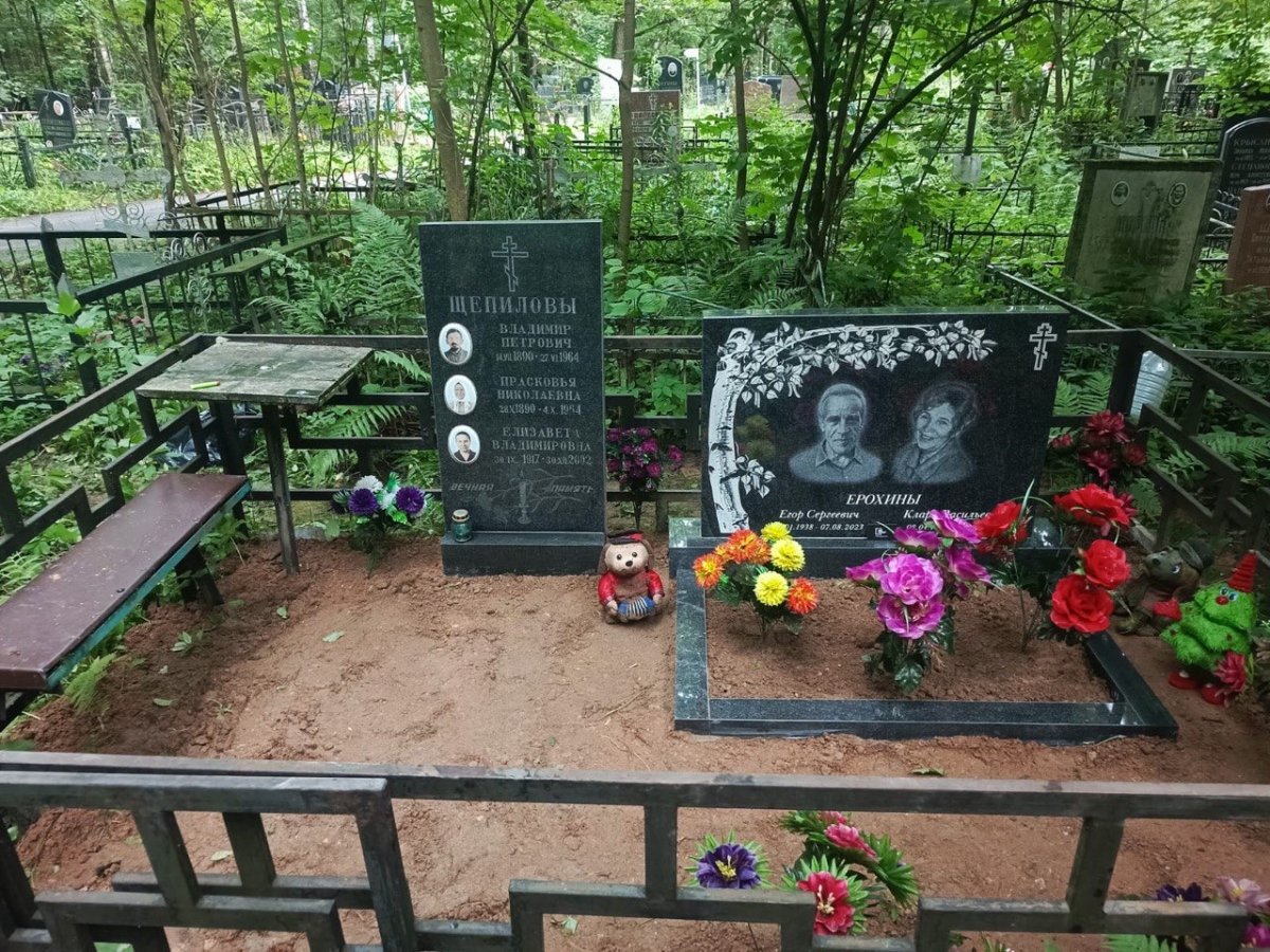 Мемориальный комплекс — работа от unknown