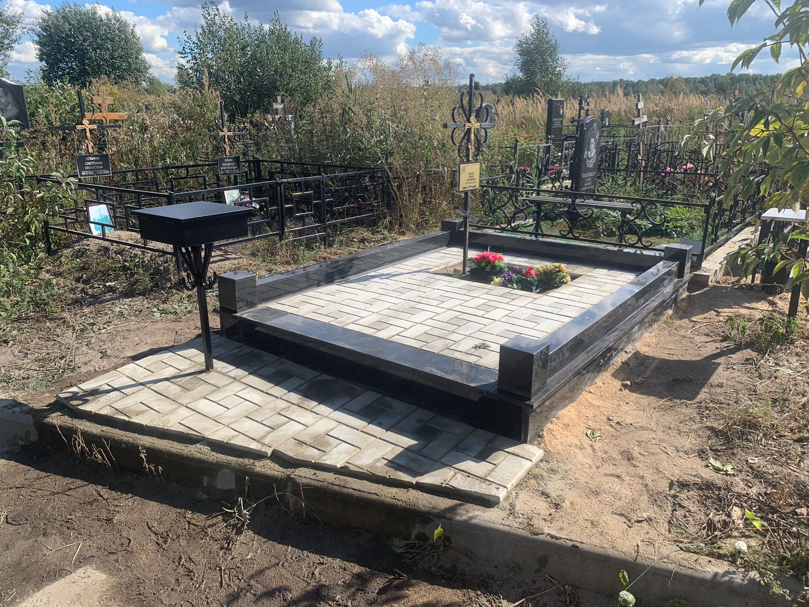 Мемориальные комплексы — работа от 12.04.2023